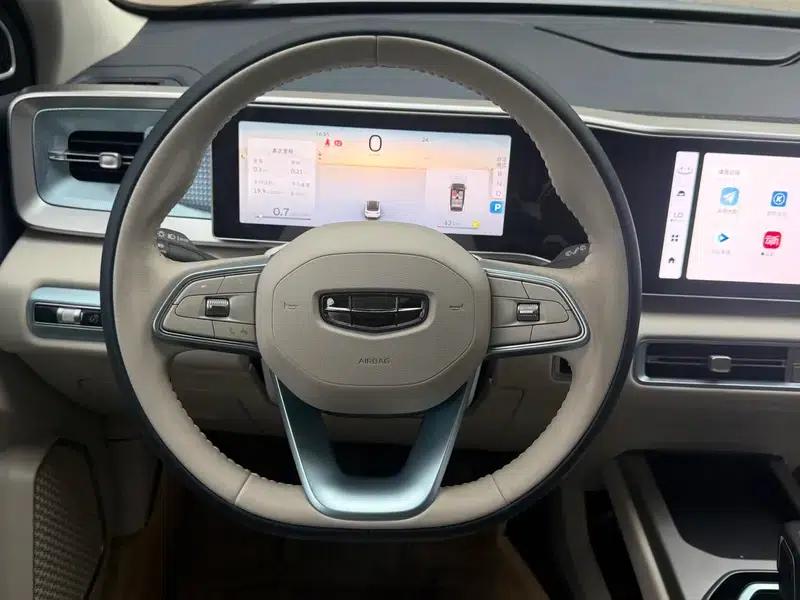 Geely ICON 2023 1.5TD Chocolate Premium Edition — миниатюра 18