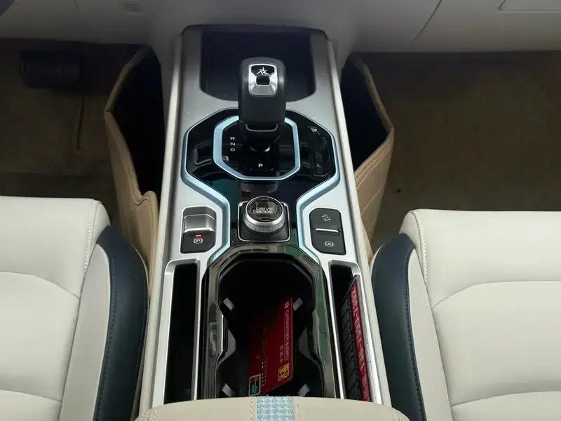Geely ICON 2023 1.5TD Chocolate Premium Edition — миниатюра 19