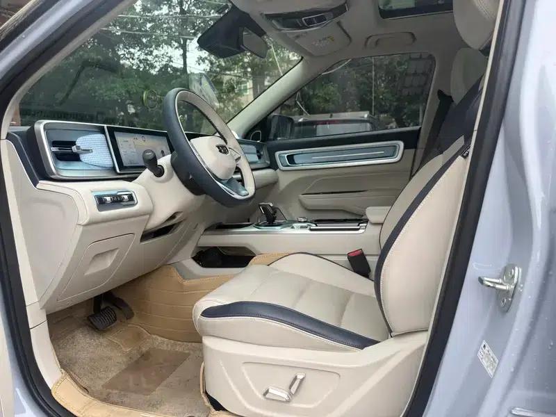 Geely ICON 2023 1.5TD Chocolate Premium Edition — миниатюра 24