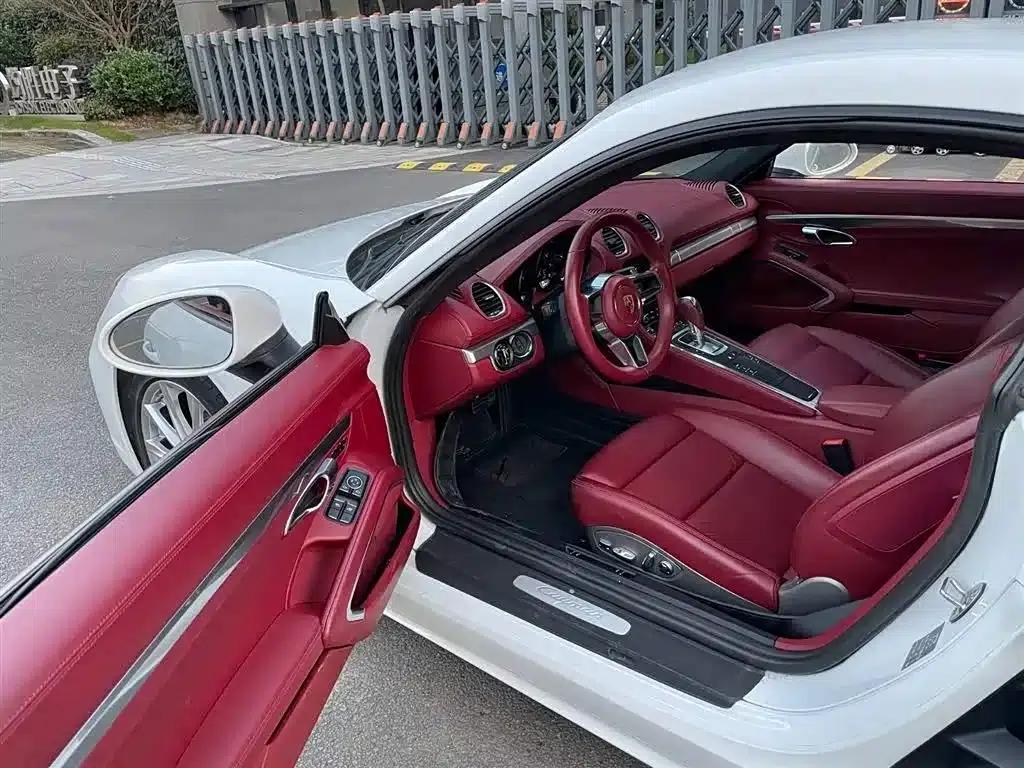 Porsche 718 Cayman 2018 2.0T — миниатюра 5