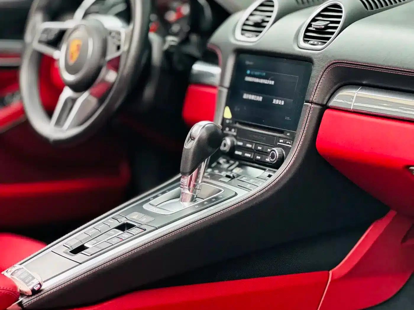 2022 Porsche 718 Boxster 2.0T — миниатюра 8