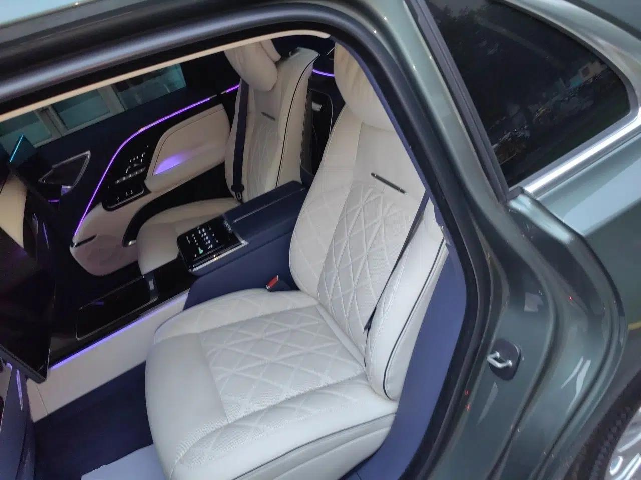 Hongqi Guoya 2024 4.0T V8 Version — миниатюра 17
