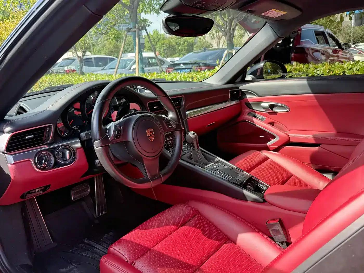 2015 Porsche 911 Carrera 4 3.4L Style Edition — миниатюра 6