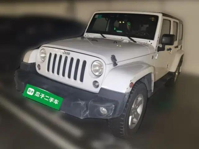Jeep Wrangler 2015 2.8TD Sahara Four-Door Comfort Edition