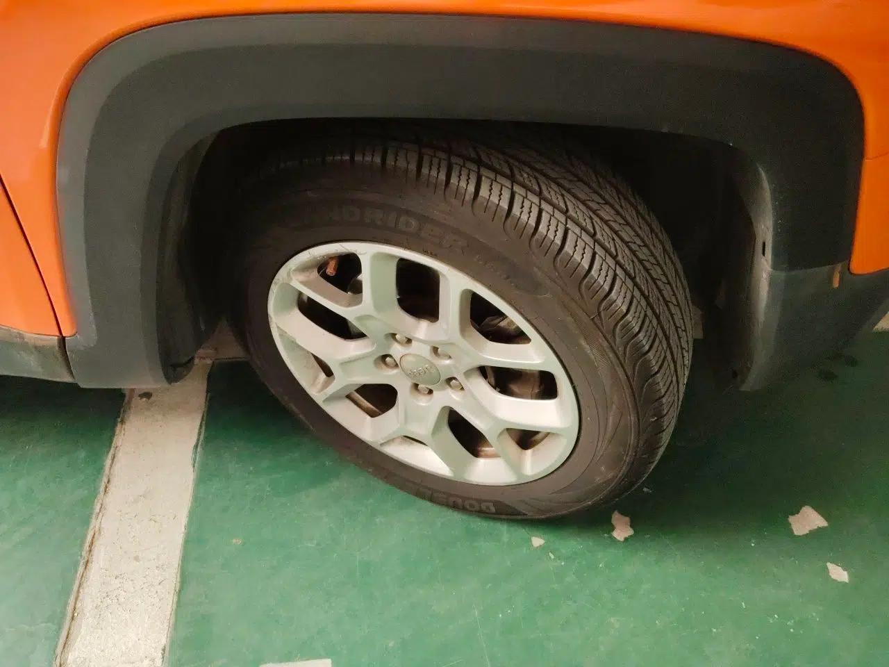 Jeep Renegade 2016 1.4T Automatic Jingneng Edition — миниатюра 8