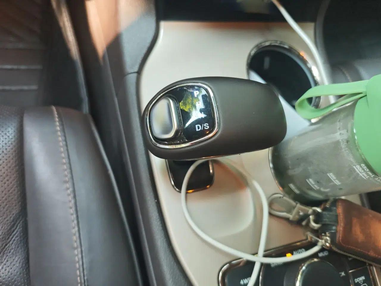 Jeep Grand Cherokee 2014 3.0L Flagship Zunyue Edition — миниатюра 14