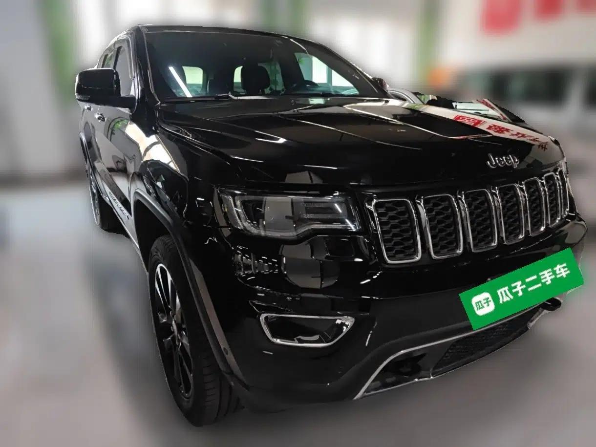 Jeep Grand Cherokee 2016 3.0L Elite Navigation Edition — миниатюра 3