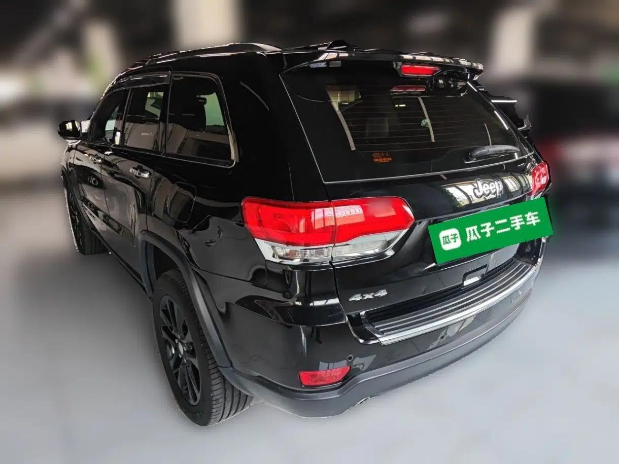 Jeep Grand Cherokee 2016 3.0L Elite Navigation Edition — миниатюра 4
