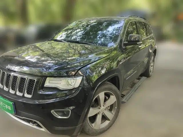 Jeep Grand Cherokee 2015 3.6L Luxury Navigation Edition
