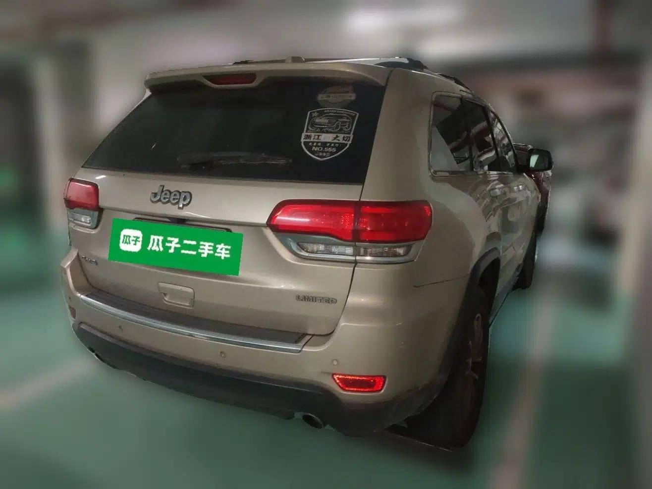 Jeep Grand Cherokee 2014 3.6L Elite Navigation Edition — миниатюра 6