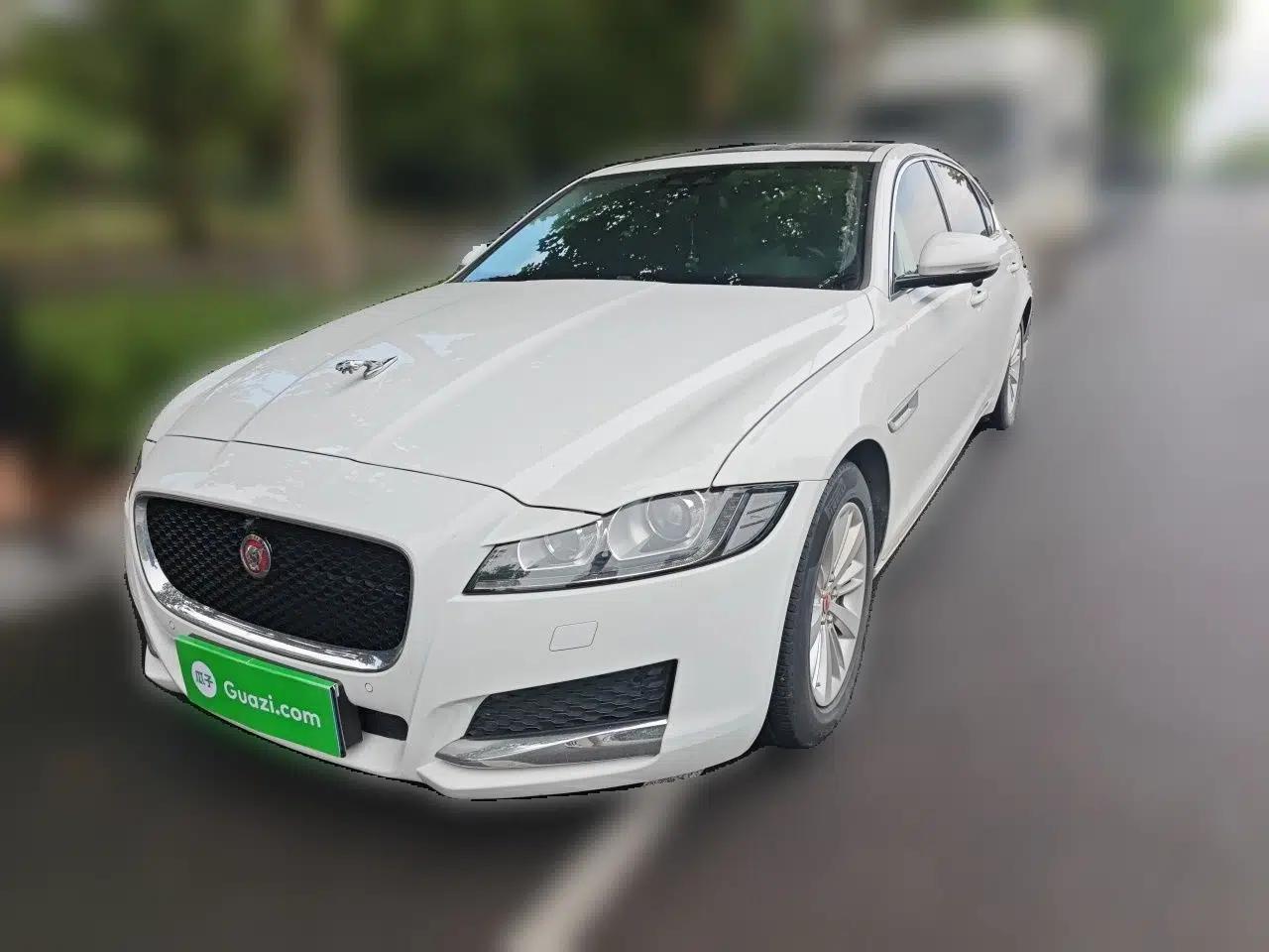 Jaguar XFL 2019 XFL 2.0T 200PS Two-Wheel-Drive Luxury Edition — миниатюра 1