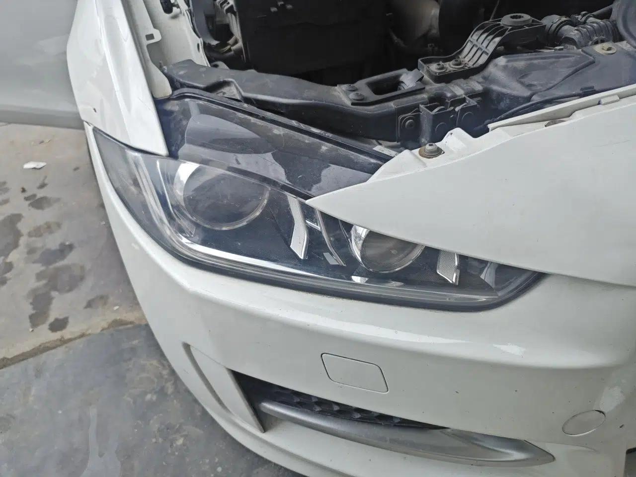 Jaguar XE Jaguar XE 2016 2.0T (Imported) — миниатюра 7