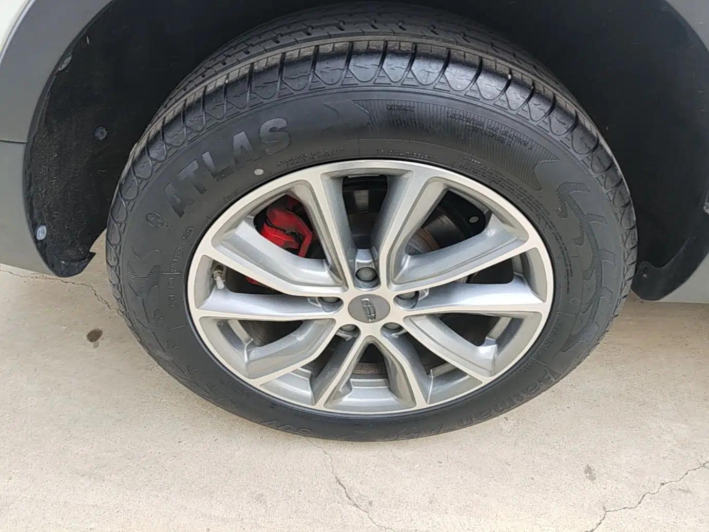 Geely Auto Emgrand X7 Sport 2021 1.8TD DCT Two-Wheel Drive Asian Games Edition — миниатюра 11