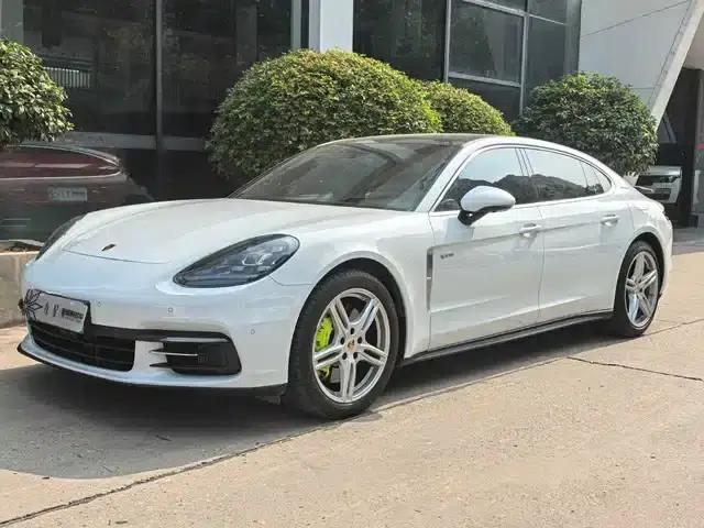 2017 Panamera 4 E-Hybrid Executive Long Wheelbase 2.9T