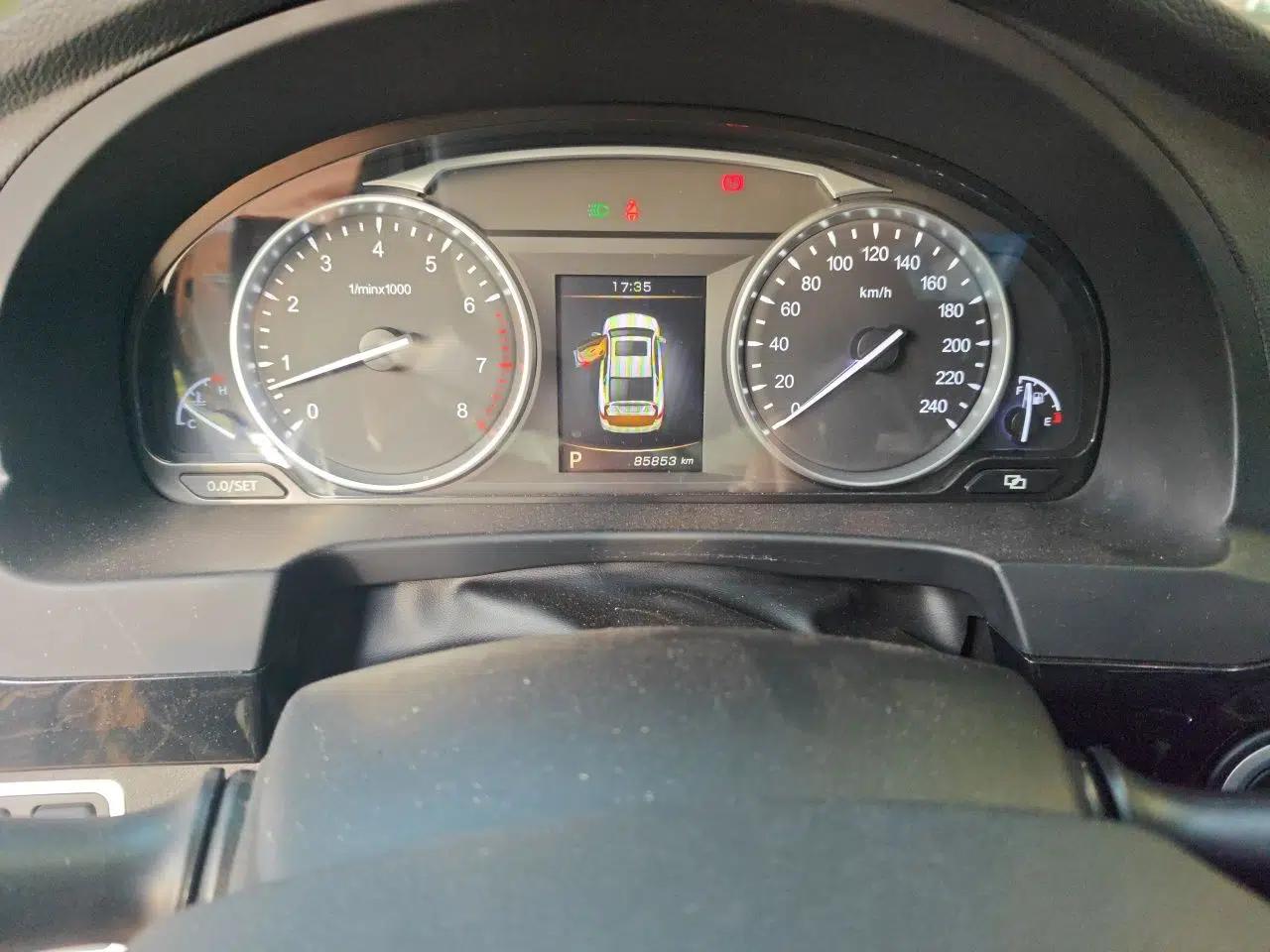 Geely Auto Emgrand GT 2015 1.8T Flagship Model — миниатюра 12