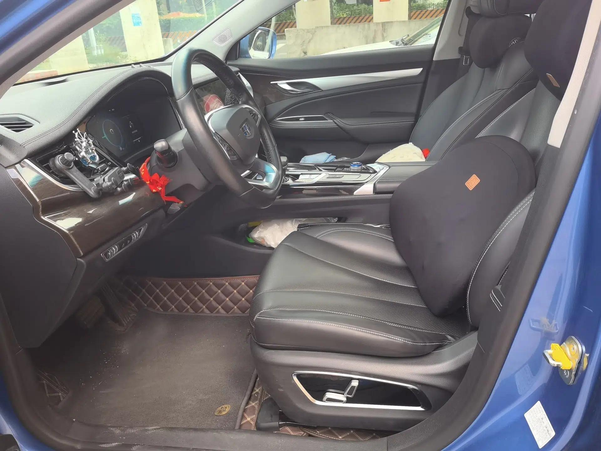 Geely Auto Emgrand GT New Energy 2018 1.5T PHEV Yaoxiang Edition — миниатюра 15