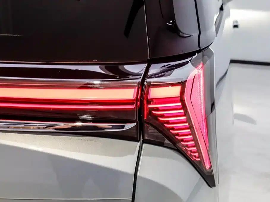 Buick GL8 PHEV 2024 Luxury Edition 7-seater — миниатюра 30
