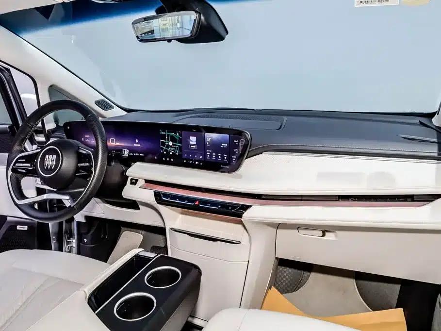 Buick GL8 PHEV 2024 Luxury Edition 7-seater — миниатюра 33