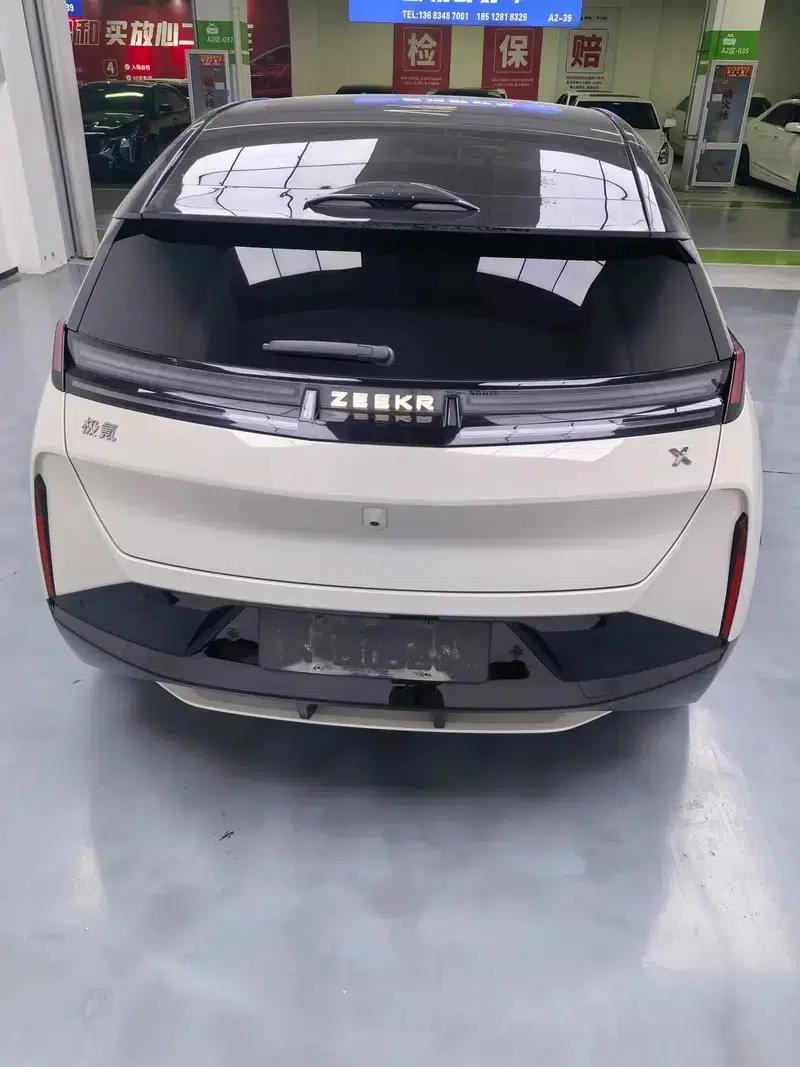 ZEEKR X 2023 YOU Edition, 4-seater, 4WD — миниатюра 3