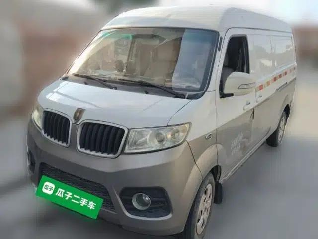 Jinbei New Hiace X30L 2022 1.5L Wealth Edition Air-Conditioning-Free Van China VI Standard SWC15M