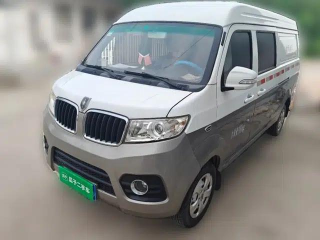 Jinbei New Hiace X30L 2018 Jinbei New Hi‑Ace manual, 5 seats, 1.5L