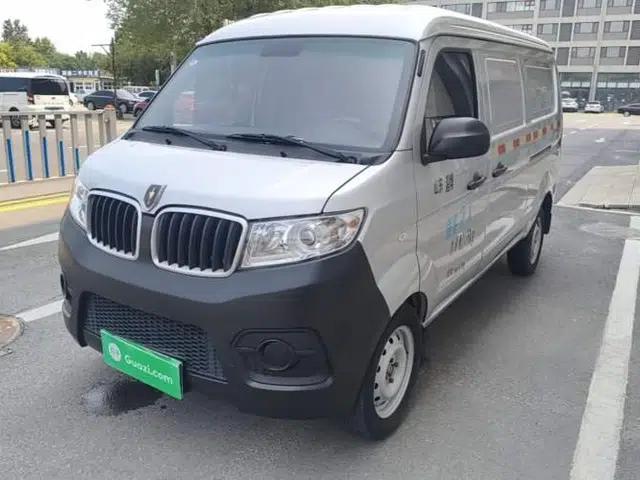 Jinbei Hiace X30 2023 1.5L Super-Enjoyment Van 2/5 Seats Non-Air-Conditioned Version SWC15M