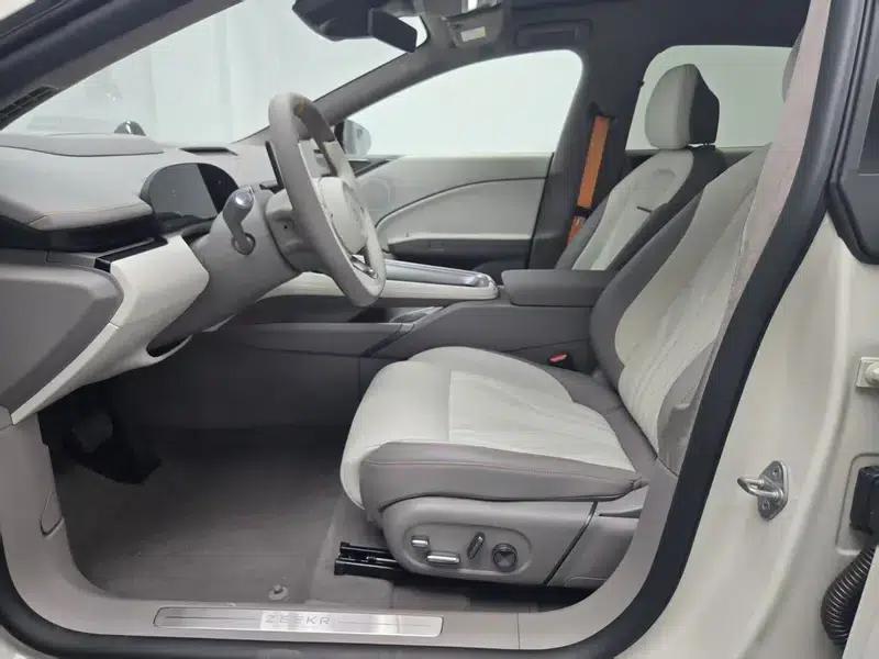ZEEKR 007GT 2025 All-Wheel Drive Intelligent Driving Edition 75kWh — миниатюра 9