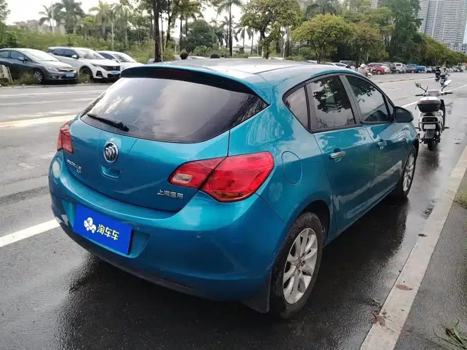 Buick Excelle 2013 XT 1.6L Automatic Fashion Edition — миниатюра 3