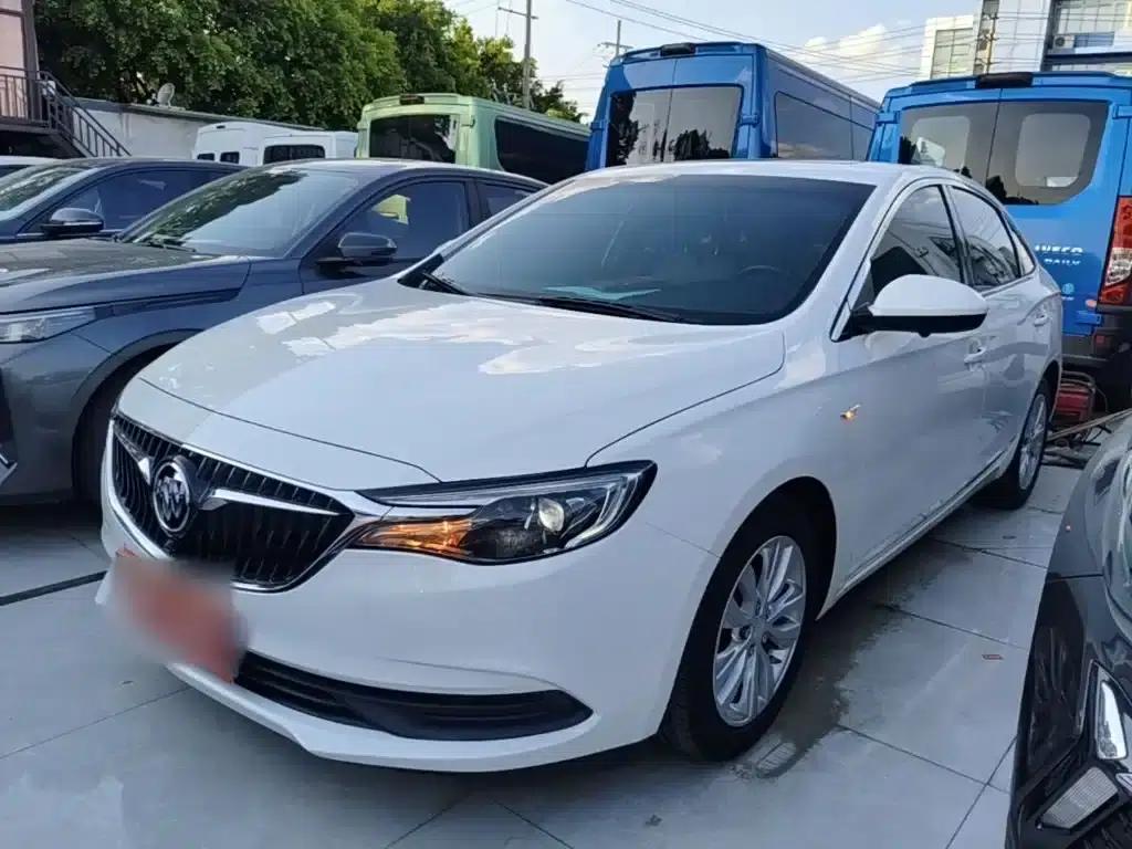 Buick Excelle 2021 Classic 1.5L Automatic Elite — миниатюра 2