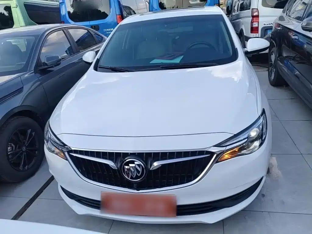Buick Excelle 2021 Classic 1.5L Automatic Elite — миниатюра 3