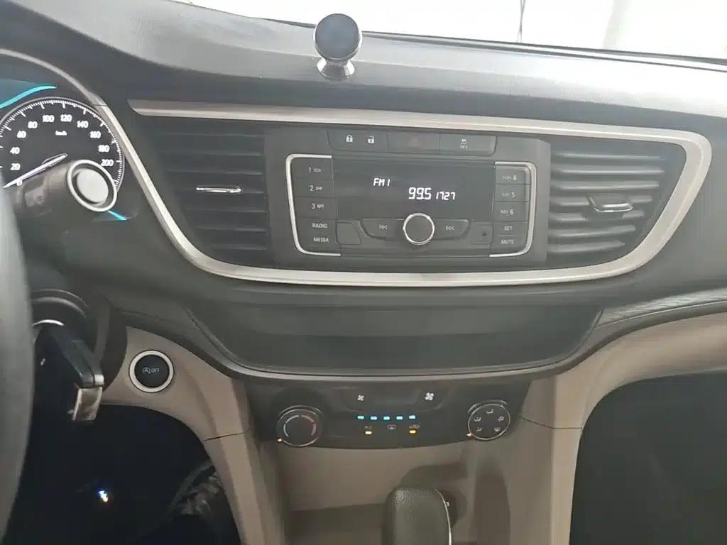 Buick Excelle 2016 15N Automatic Elite — миниатюра 13