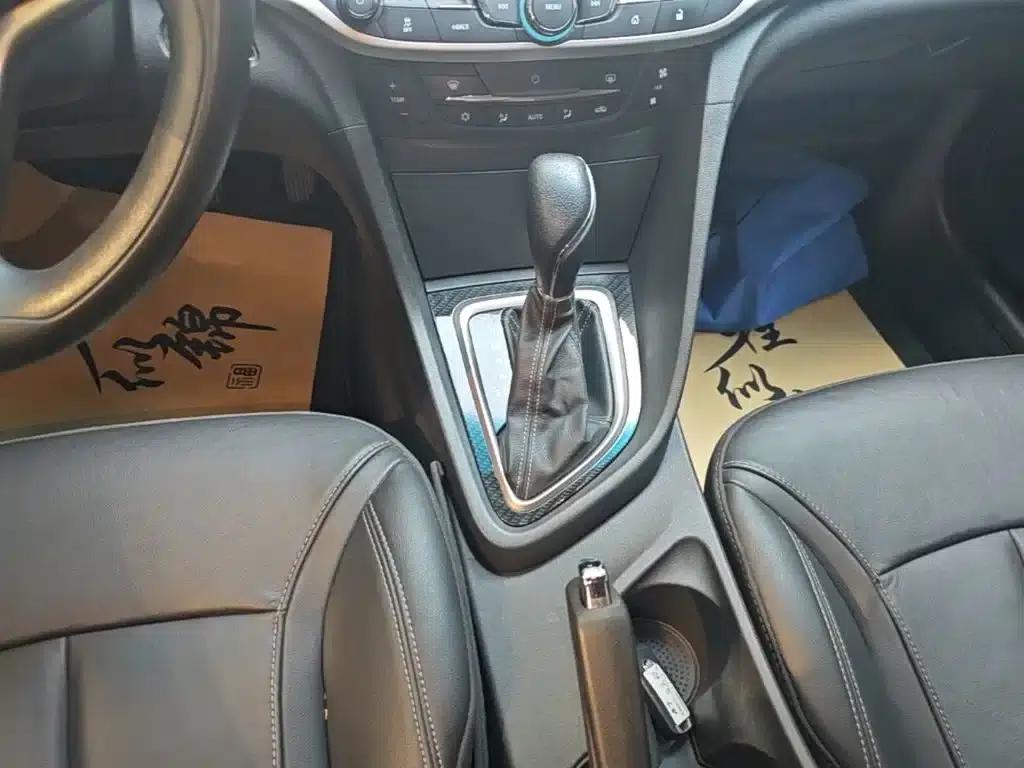 Buick Excelle 2015 18T Dual-Clutch Luxury Edition — миниатюра 14