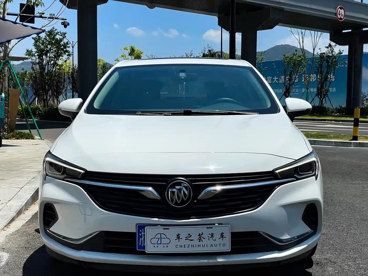 Buick Verano 2020 20T CVT Leading Edition — миниатюра 1