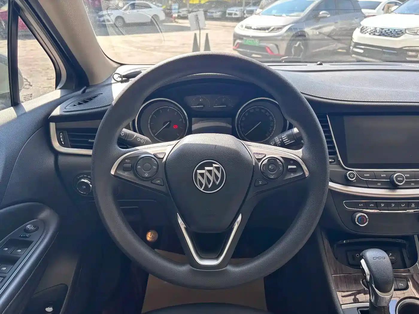 Buick Verano 2019 Sedan 20T Dual-Clutch Leading Edition — миниатюра 13