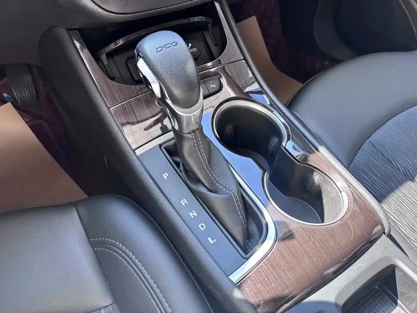 Buick Verano 2019 Sedan 20T Dual-Clutch Leading Edition — миниатюра 16
