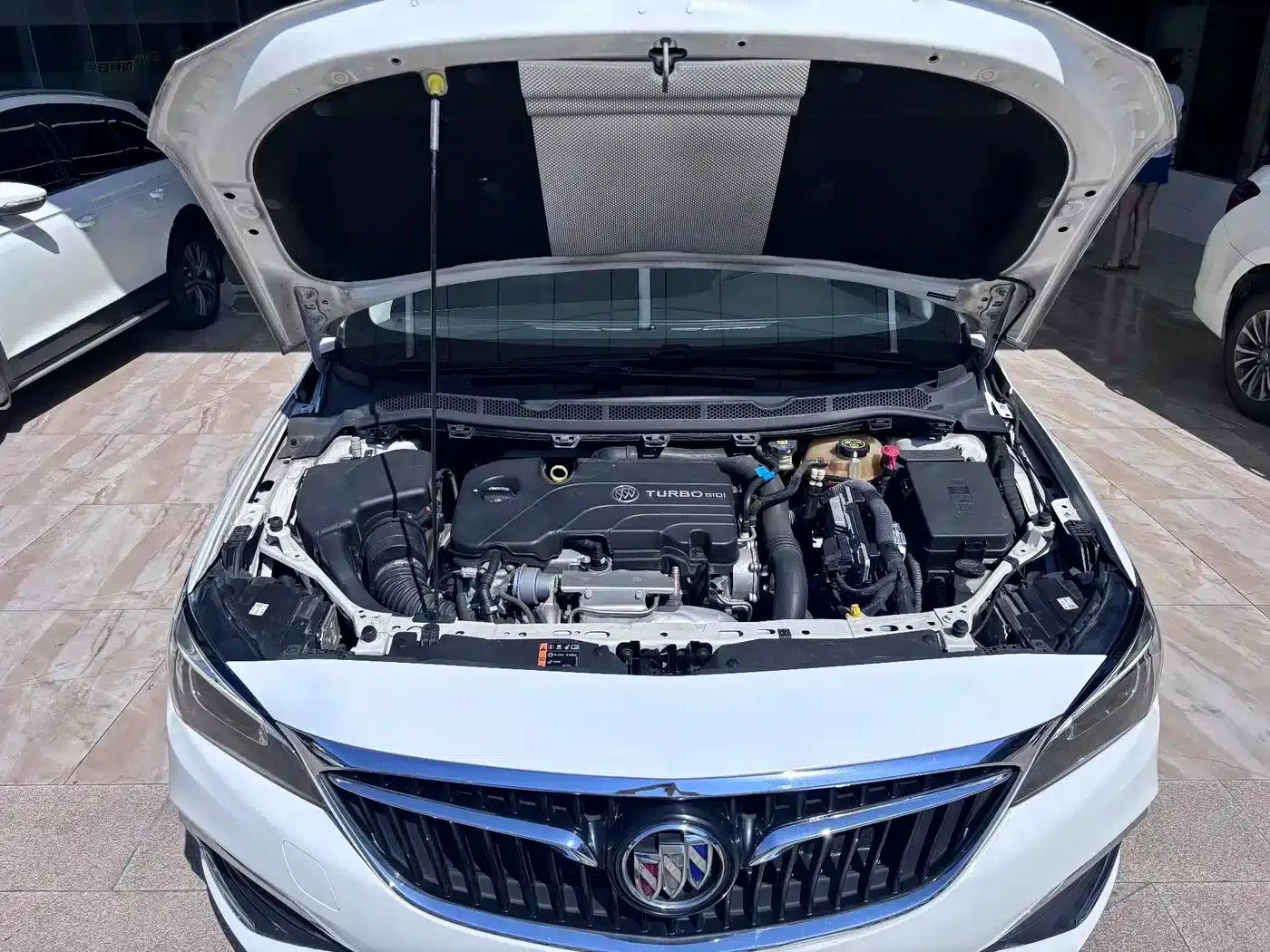 Buick Verano 2019 Sedan 20T Dual-Clutch Leading Edition — миниатюра 18
