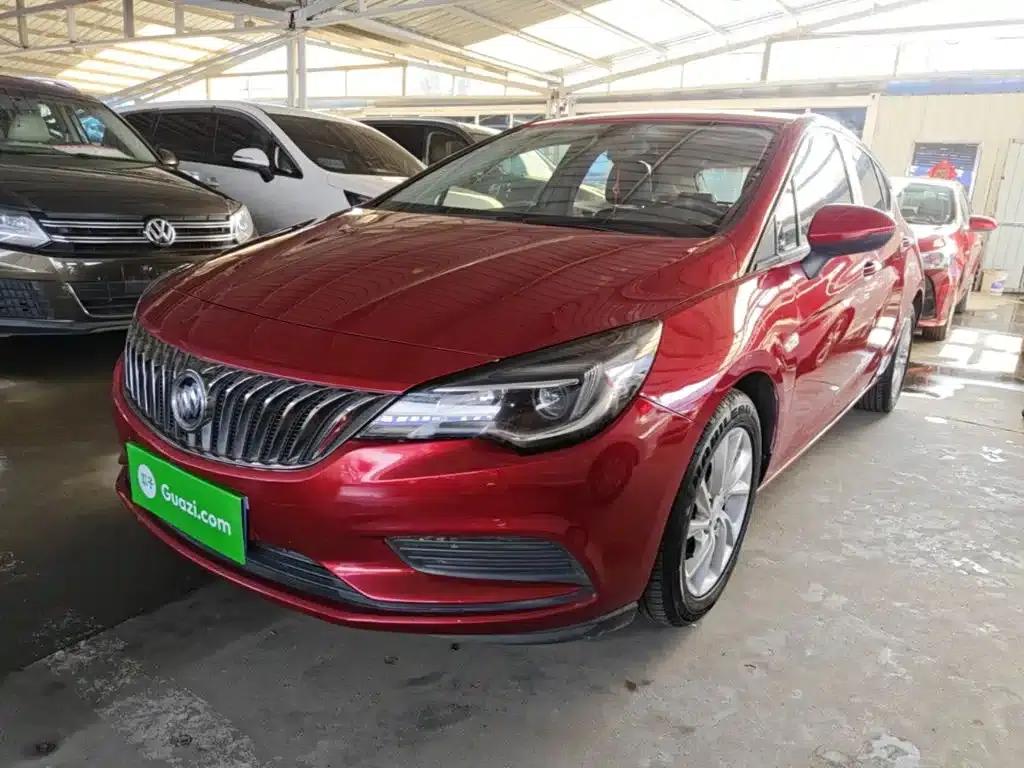 Buick Verano 2016 Hatchback 15S Automatic Leading Edition — миниатюра 1