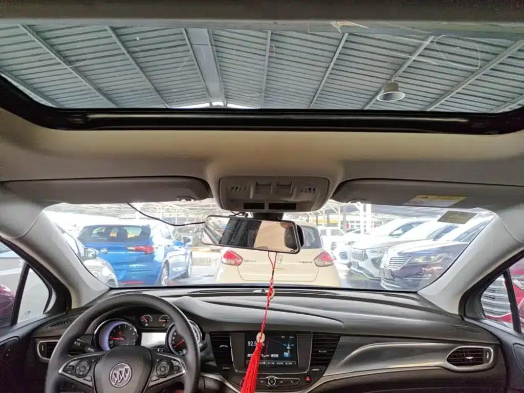 Buick Verano 2016 Hatchback 15S Automatic Leading Edition — миниатюра 18