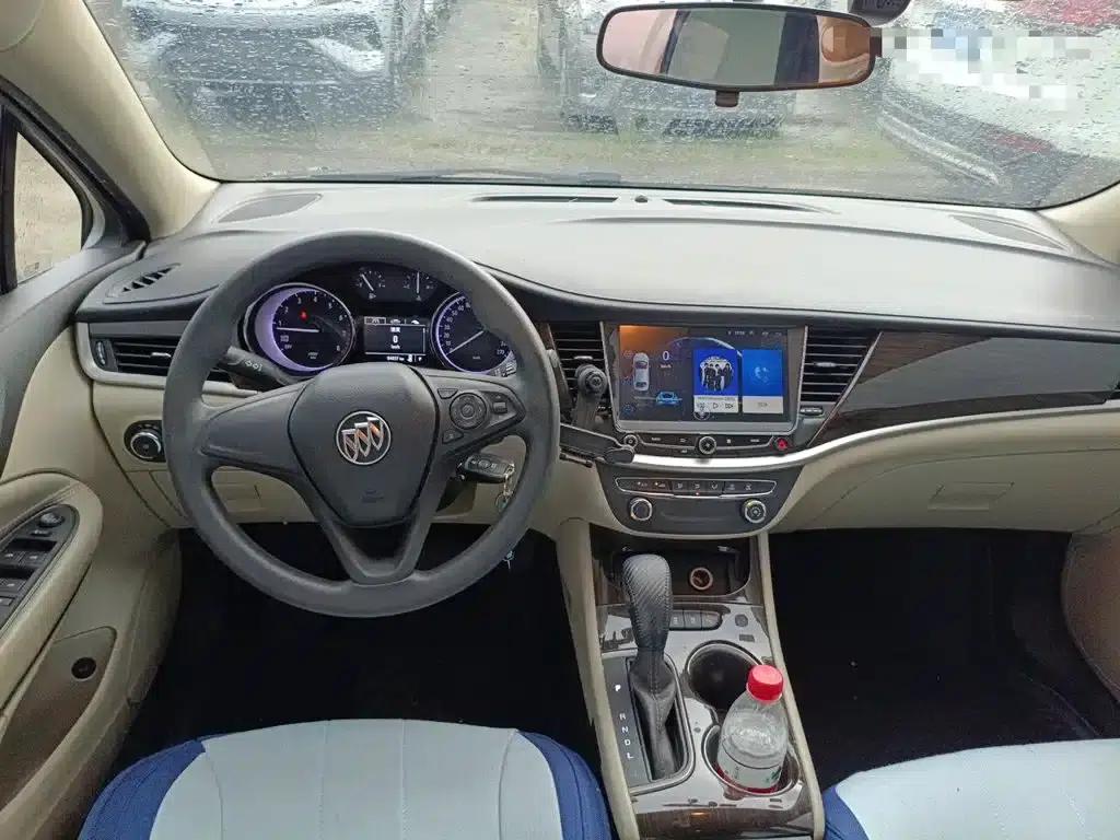 Buick Verano 2019 Sedan 15S Automatic Entry-Level — миниатюра 13