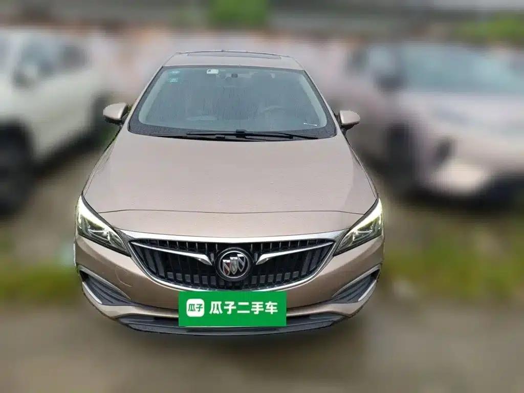 Buick Verano 2019 Sedan 15S Automatic Entry-Level — миниатюра 24