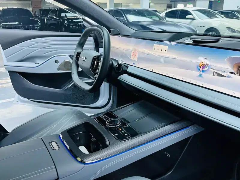Galaxy E8 2025 Model 700km Long Range Edition — миниатюра 11