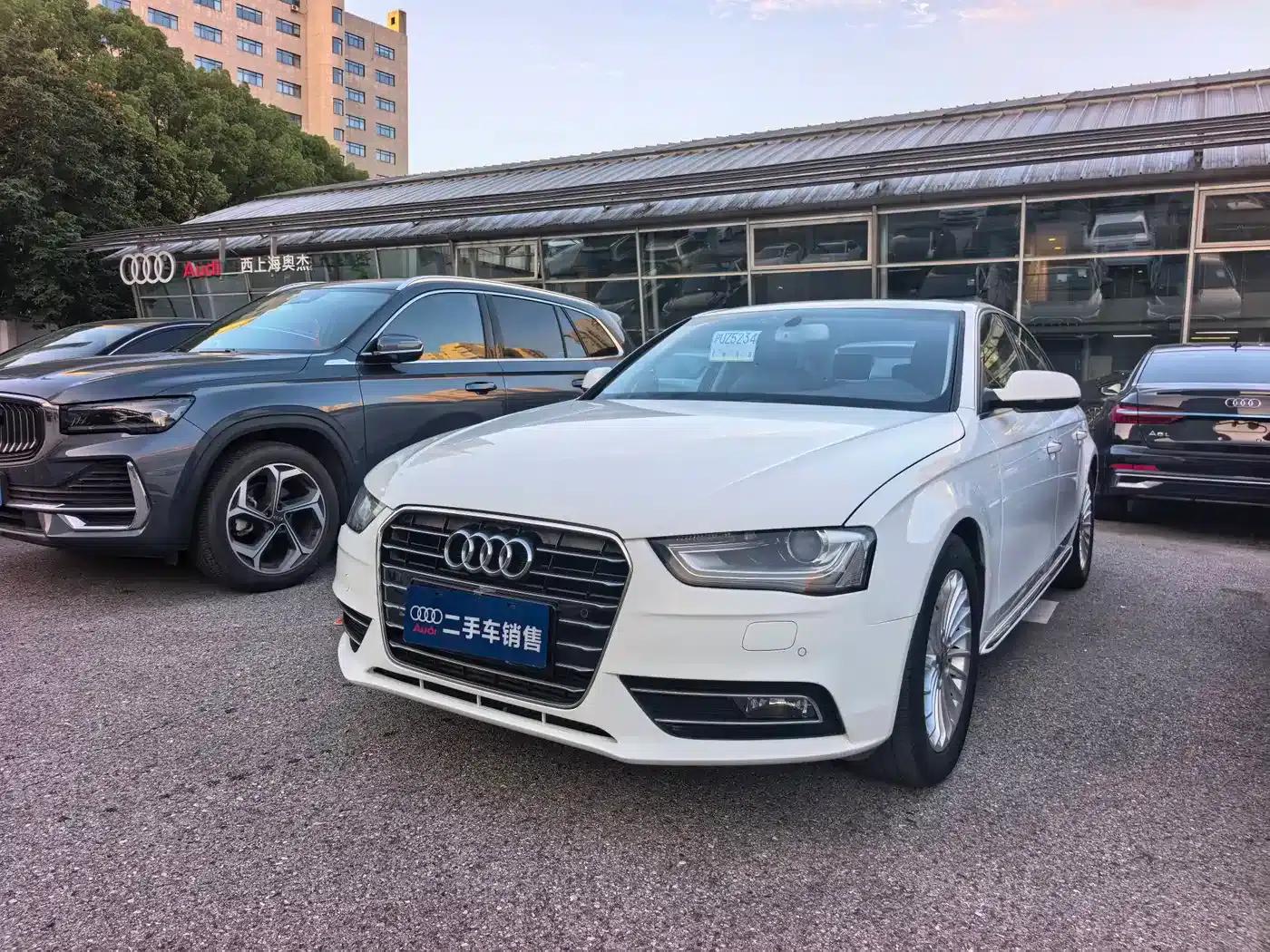Audi A4L 2016 35 TFSI Automatic Technology Edition — миниатюра 1