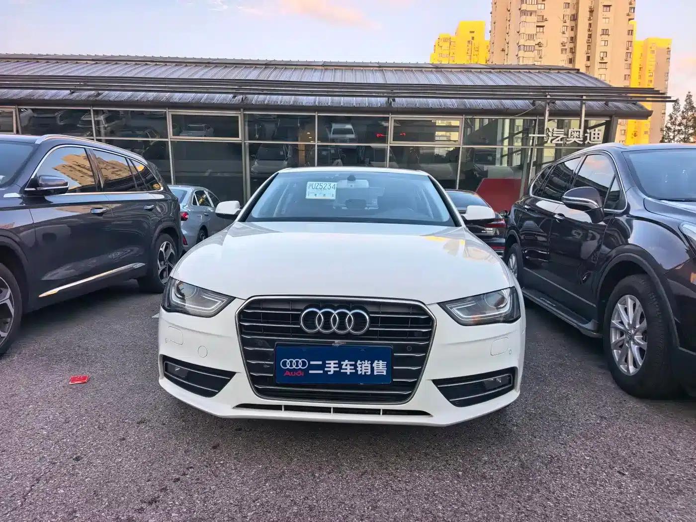 Audi A4L 2016 35 TFSI Automatic Technology Edition — миниатюра 2