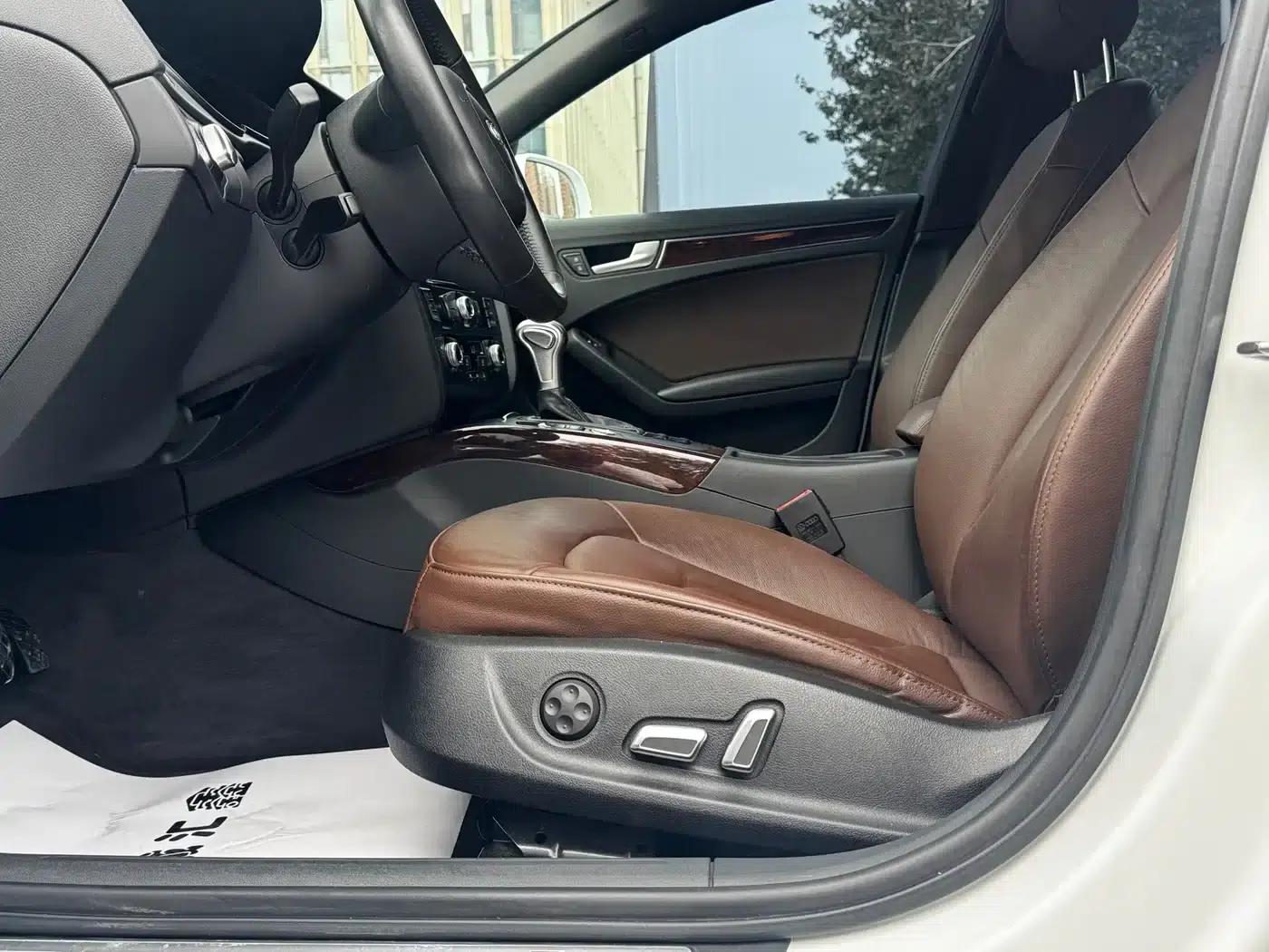 Audi A4L 2016 35 TFSI Classic Edition S line Comfort — миниатюра 14