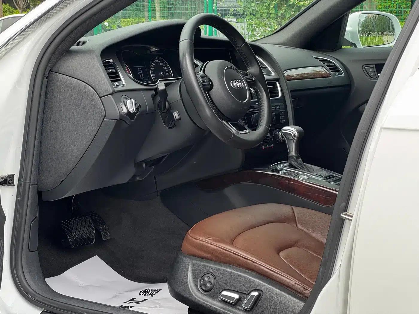 Audi A4L 2016 35 TFSI Classic Edition S line Comfort — миниатюра 10