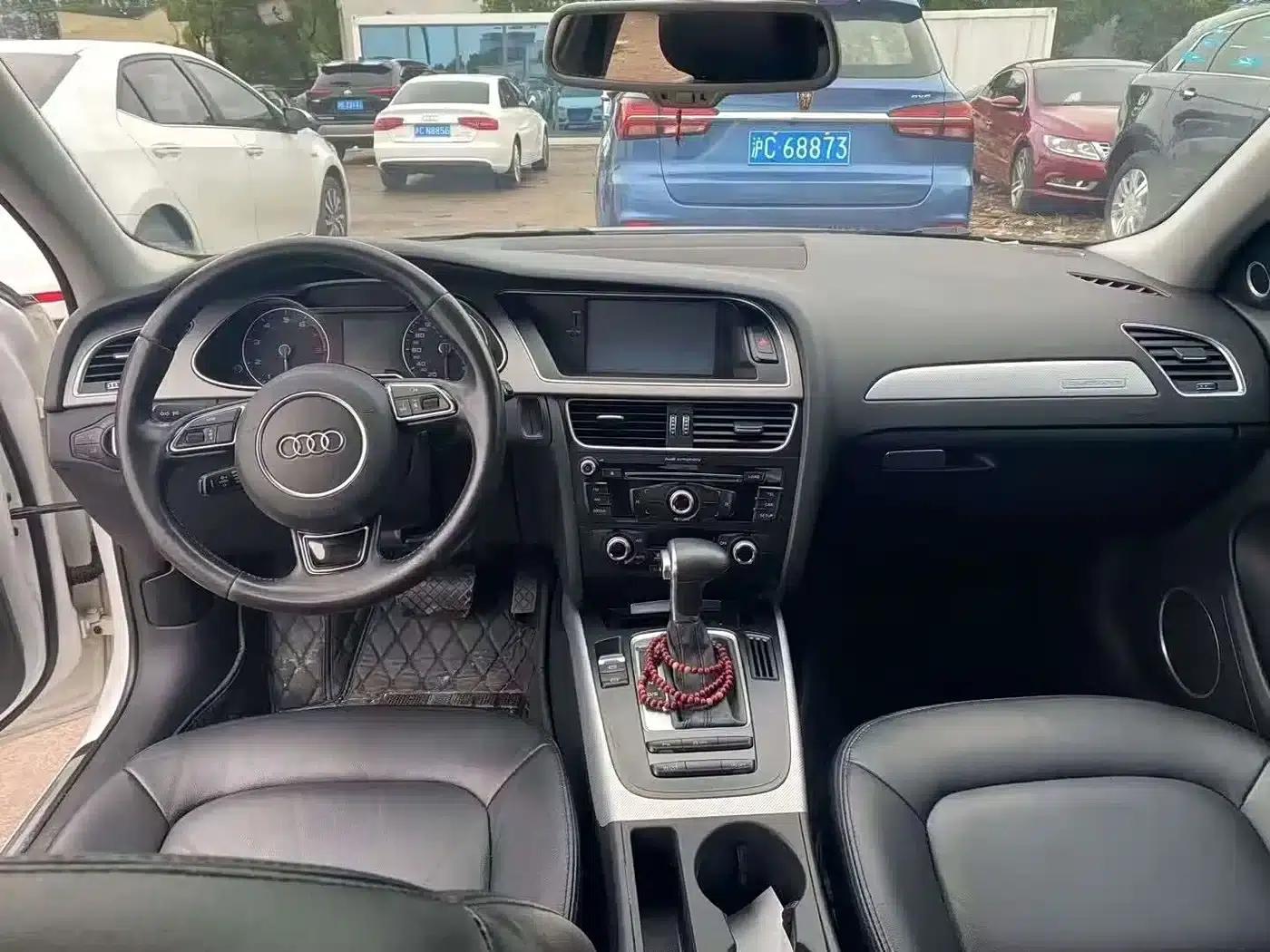 Audi A4L 2015 35 TFSI Automatic Comfort — миниатюра 3