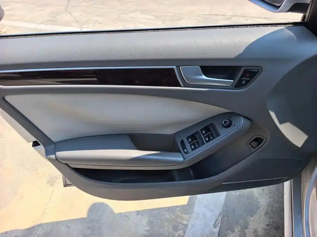 Audi A4L 2009 2.0 TFSI Comfort — миниатюра 6