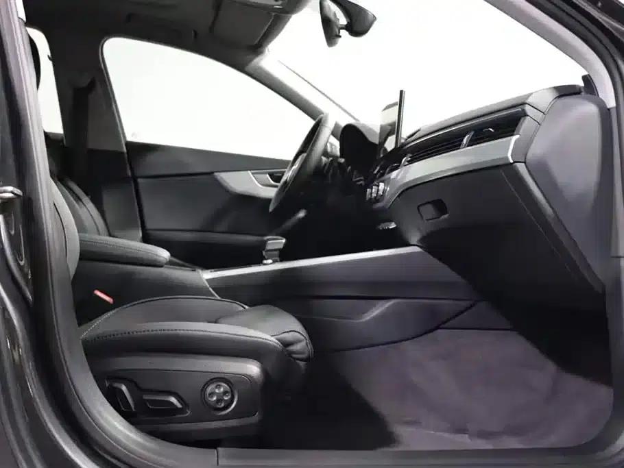 Audi A4L 2020 40 TFSI Fashion Dynamic Edition — миниатюра 7