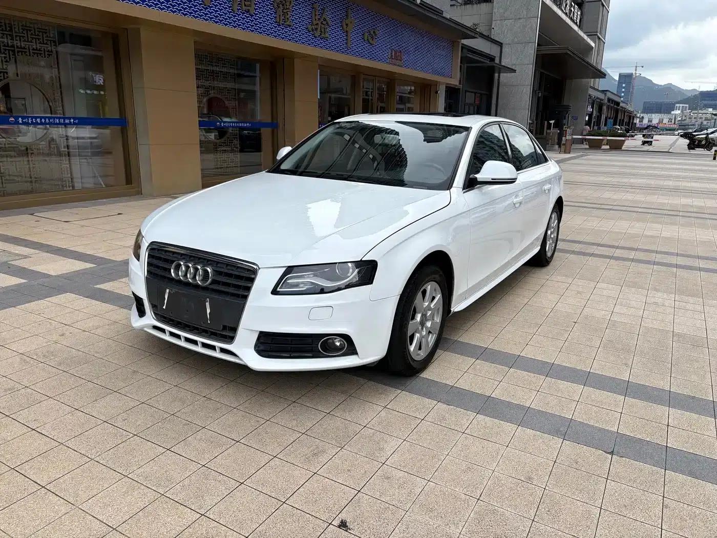 Audi A4L 2012 2.0 TFSI Automatic Comfort — миниатюра 1
