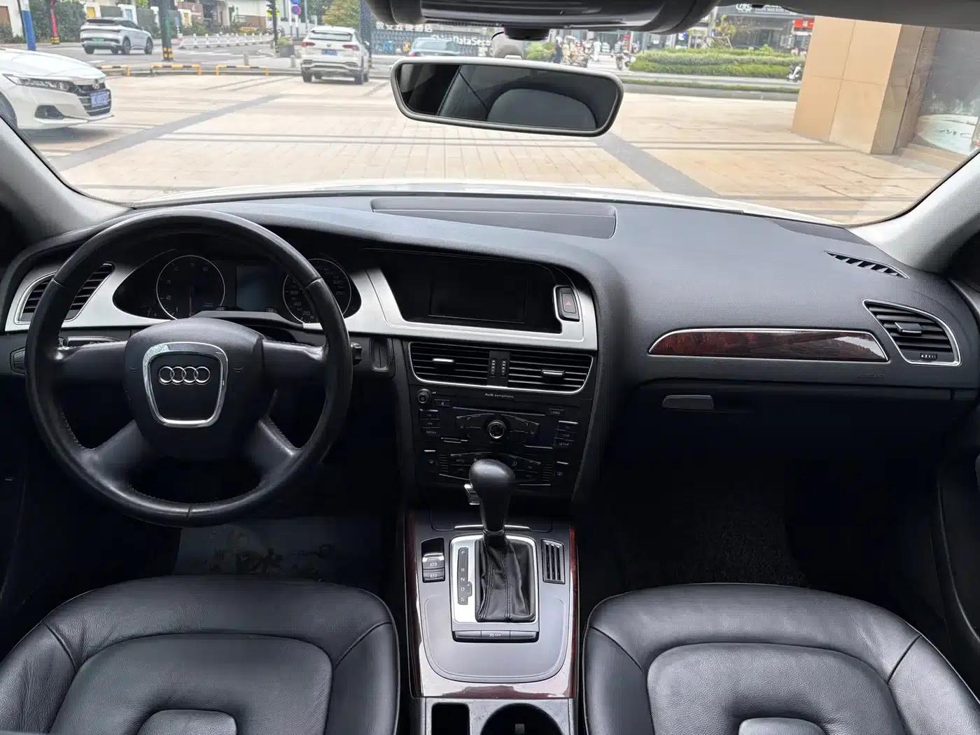 Audi A4L 2012 2.0 TFSI Automatic Comfort — миниатюра 8